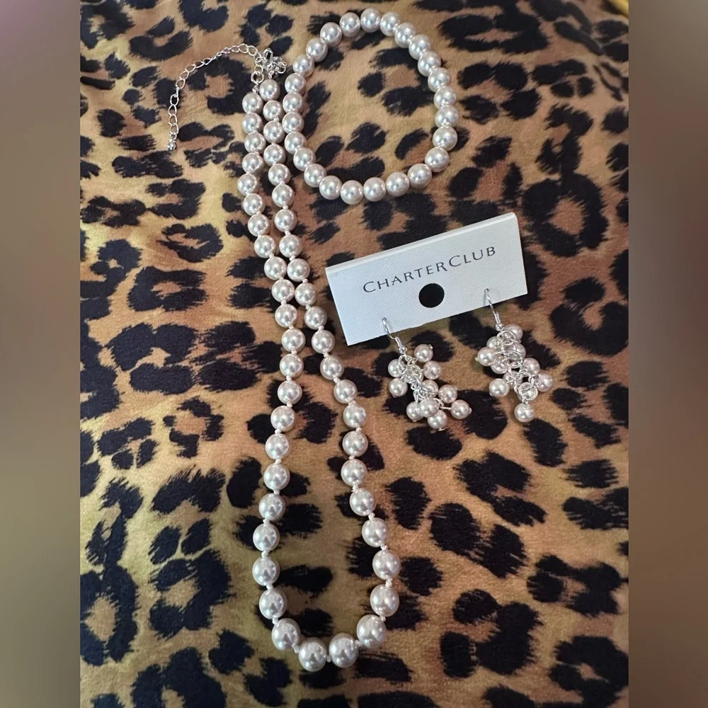 Vintage Joan Rivers Pearl Necklace & Bracelet + Charter Club Cluster Earring